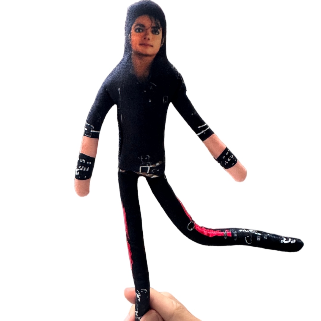 Muñeco de Peluche de Michael J - Anime Cosplay Sus reseña y precio